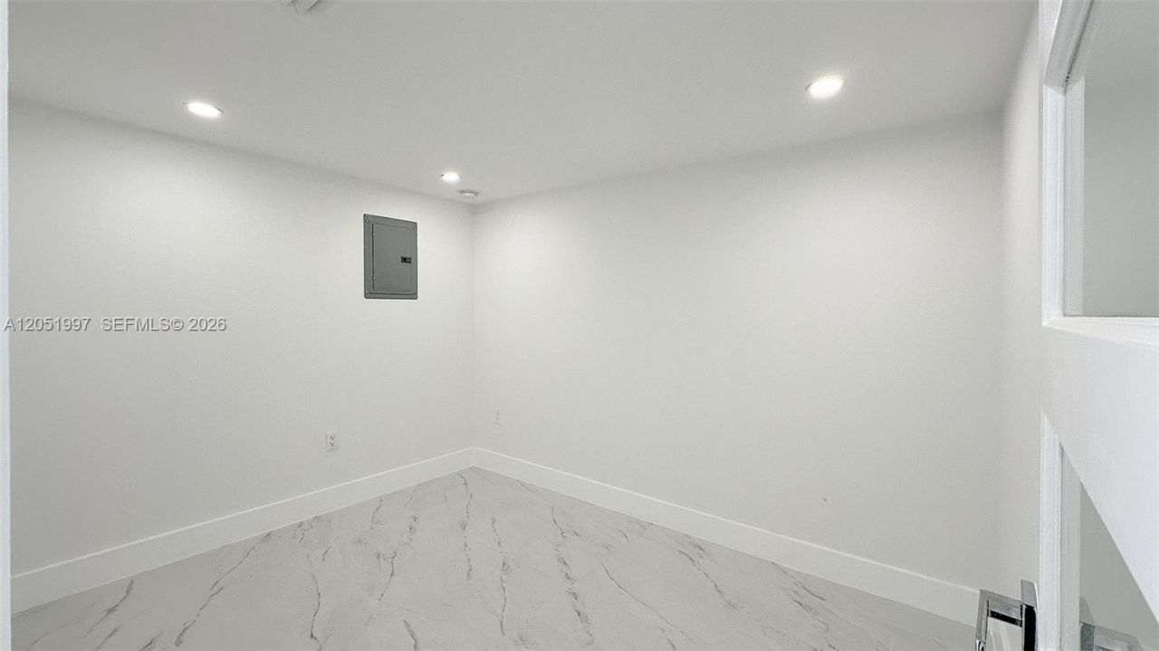 18061 Biscayne Blvd, Unit 1204, Aventura, FL 33160 Photo
