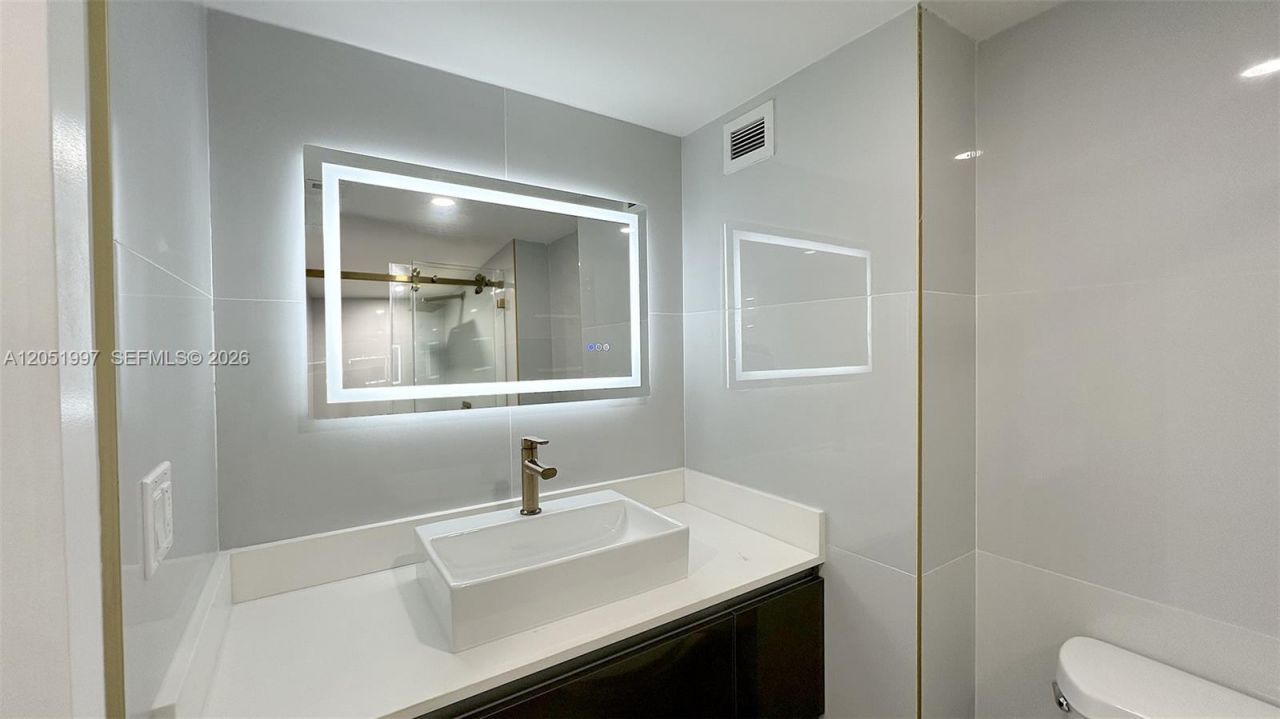 18061 Biscayne Blvd, Unit 1204, Aventura, FL 33160 Photo