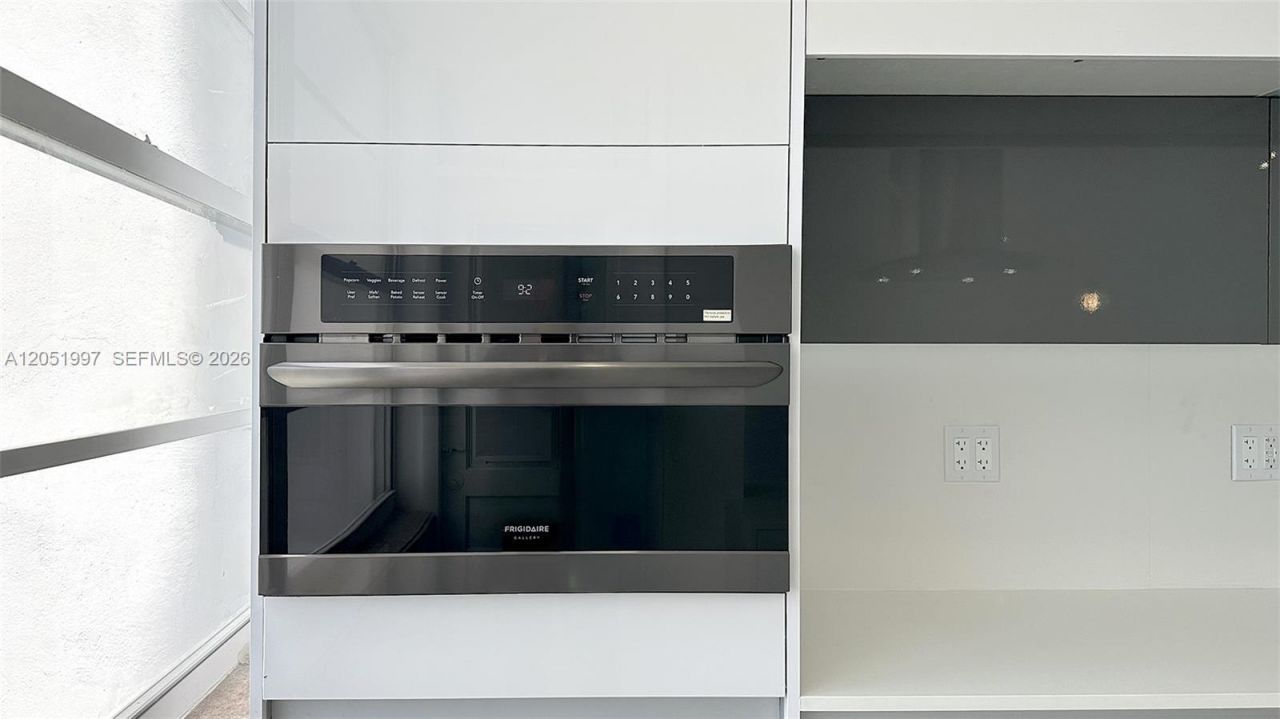 18061 Biscayne Blvd, Unit 1204, Aventura, FL 33160 Photo