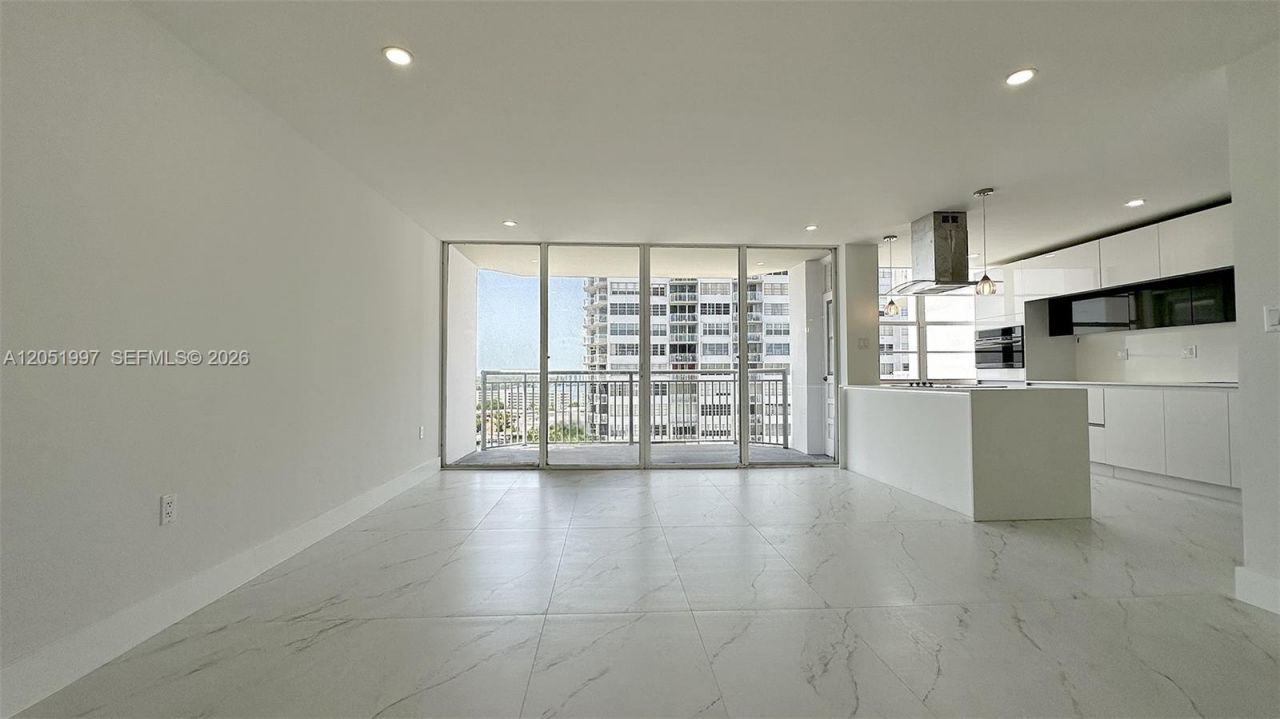 18061 Biscayne Blvd, Unit 1204, Aventura, FL 33160 Photo