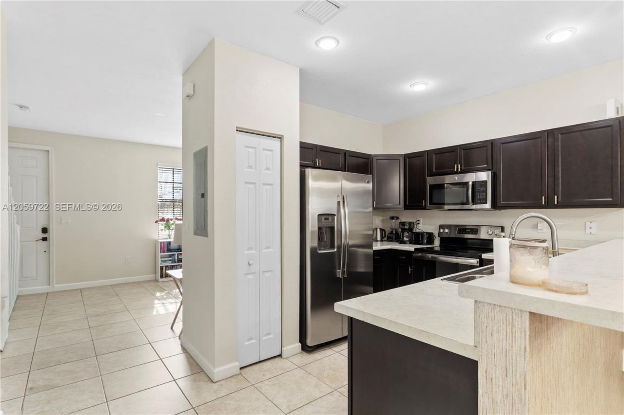 3209 SE 4th Ct, Unit 3209, Homestead, FL 33033 Photo