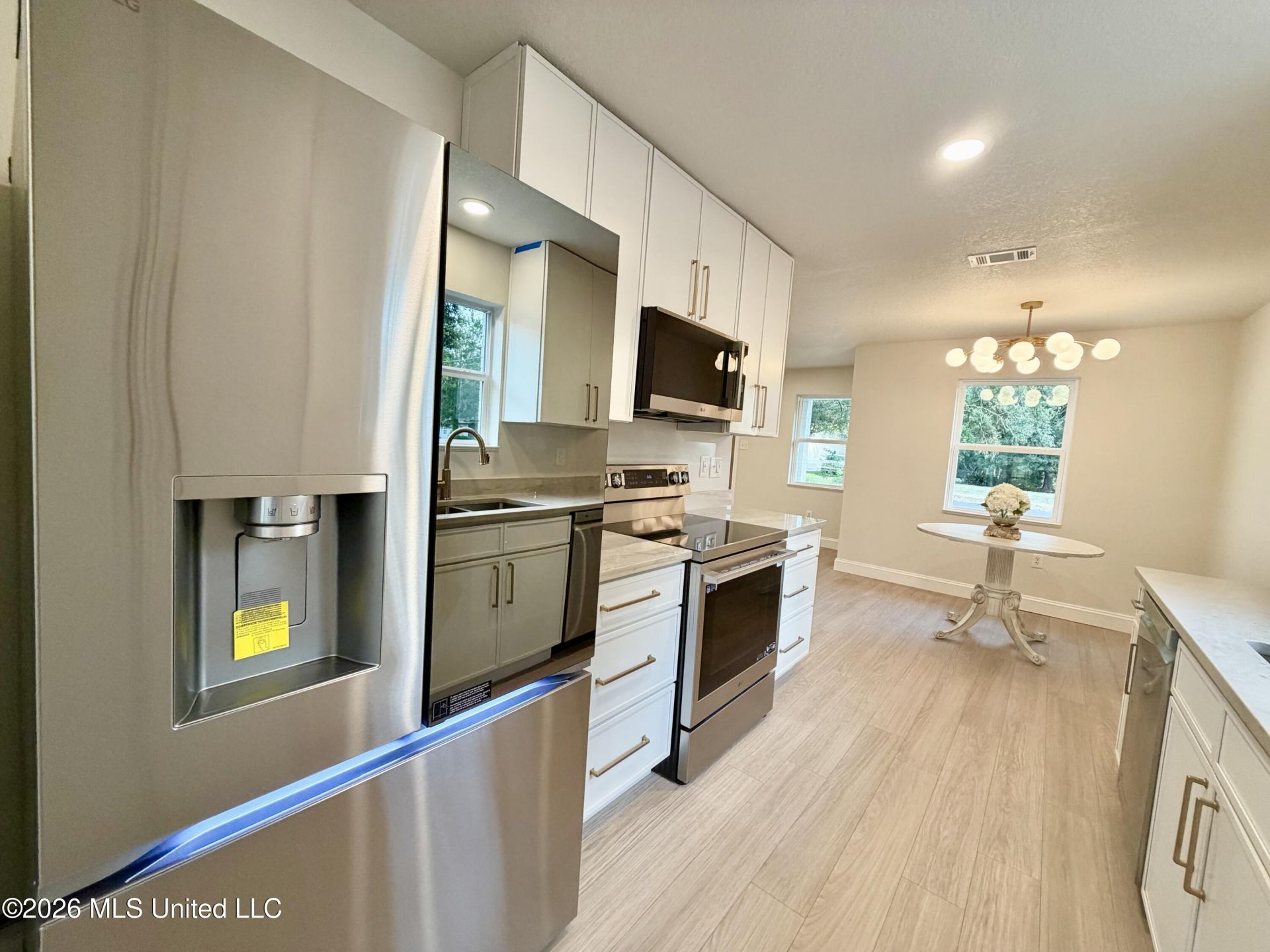 1803 Parsley Avenue, Pascagoula, MS 39567 Main Photo