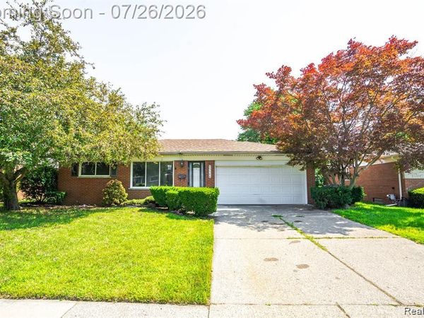 25568 Thomas Drive, Warren, MI 48091