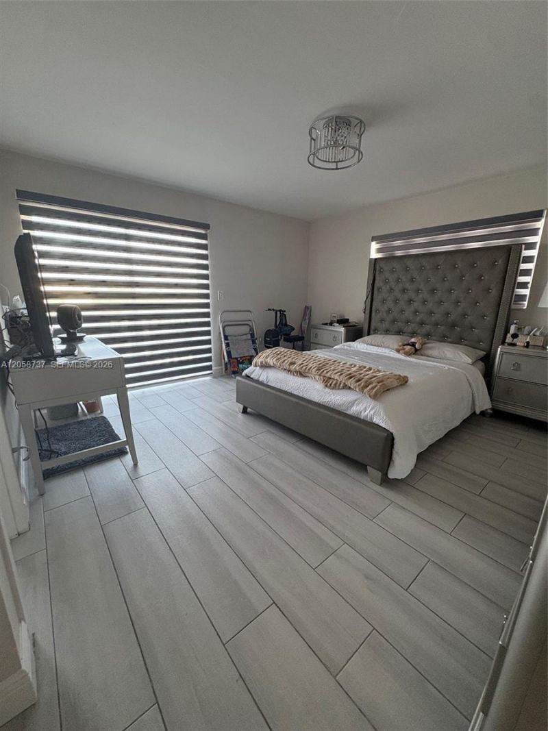 7620 Carlyle Ave, Unit 502, Miami Beach, FL 33141 Photo