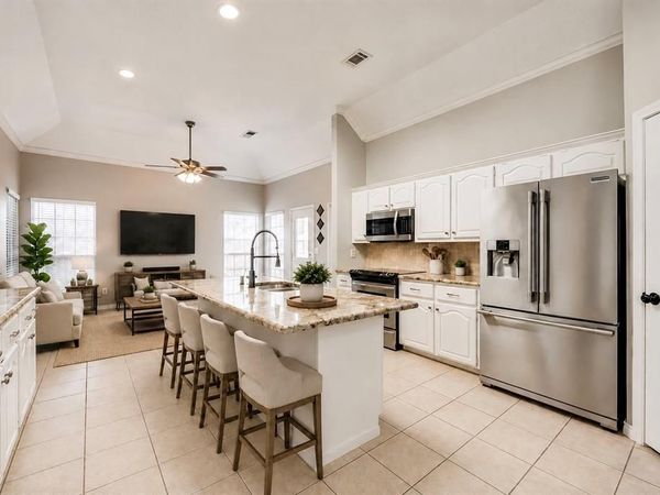 2124 Green Hill Drive, McKinney, TX 75072