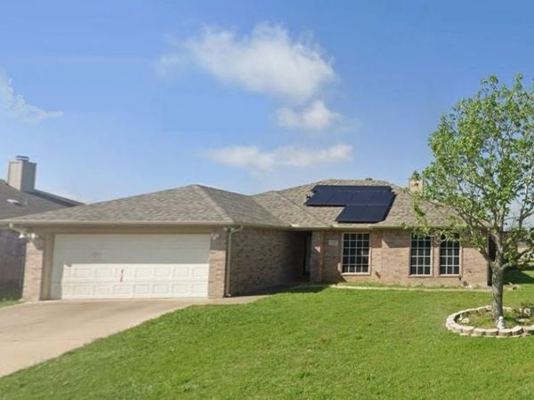 959 Aaron Drive, Burleson, TX 76028