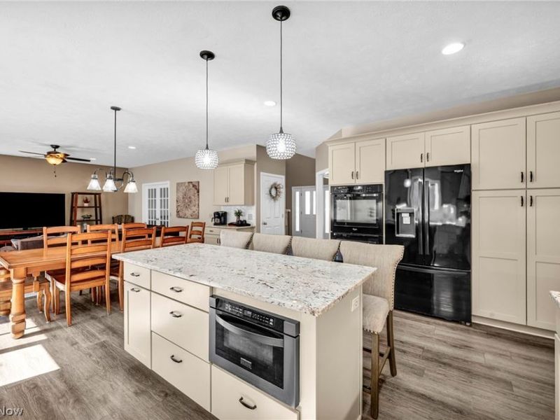 2285 N Bay Drive, Willoughby, OH 44094 Photo 13