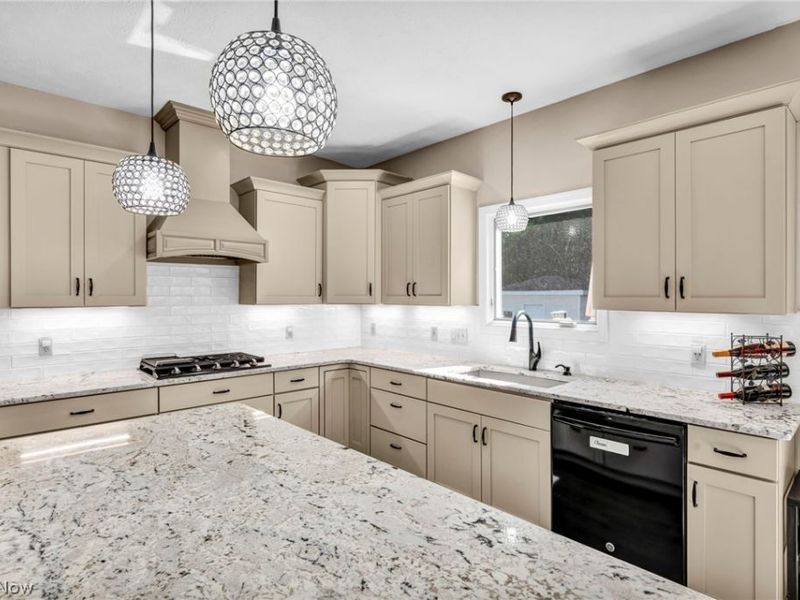 2285 N Bay Drive, Willoughby, OH 44094 Photo 15