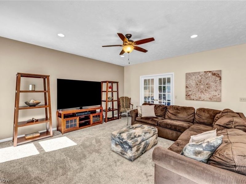 2285 N Bay Drive, Willoughby, OH 44094 Photo 19