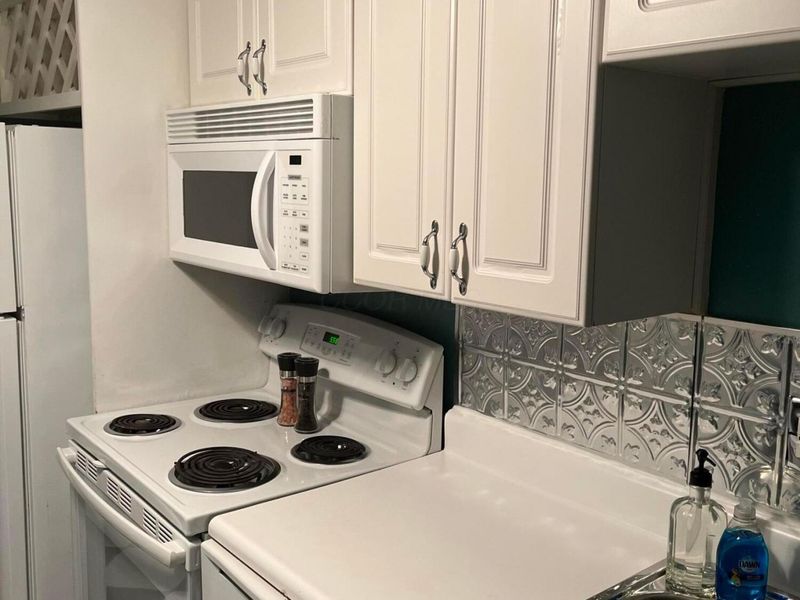 1738-1750 E Broad Street, Columbus, OH 43203 Photo 8