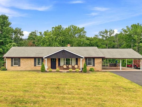 17747 SENEDO ROAD, EDINBURG, VA 22824