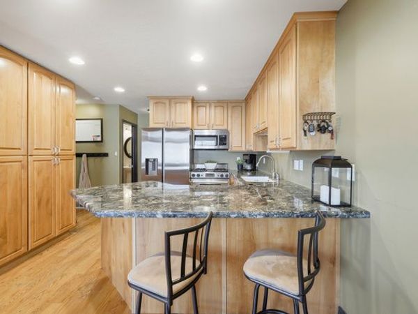 1665 PAGES PLACE DR, Bountiful, UT 84010