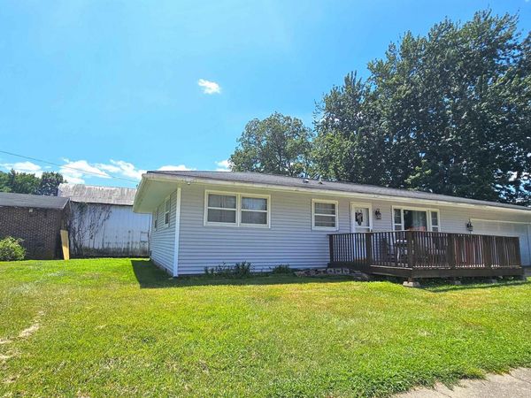 101 W CENTER Street, Oakford, IL 62673