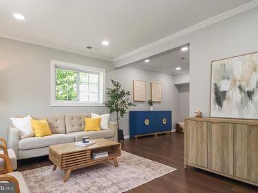 6621 HALLWOOD AVENUE , FALLS CHURCH, VA 22046