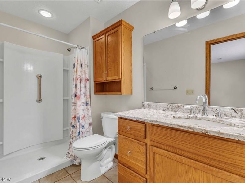 406 Oleander Oval, Unit 44, Madison, OH 44057 Photo 17