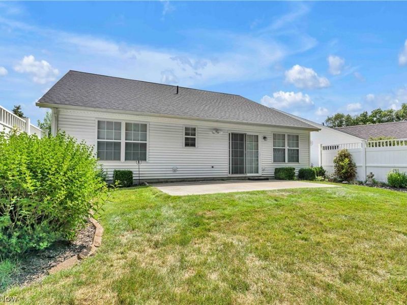 406 Oleander Oval, Unit 44, Madison, OH 44057 Photo 26