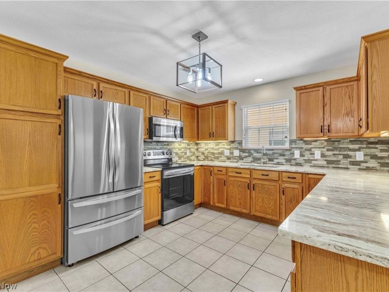 406 Oleander Oval, Unit 44, Madison, OH 44057 Photo 5
