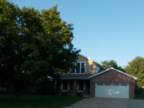204 N Maplecrest Drive , Nixa, MO 65714