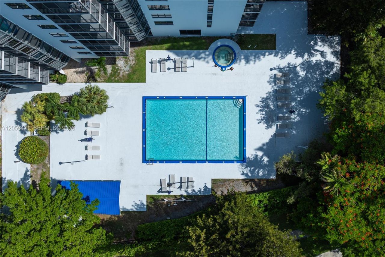 20100 W Country Club Dr , Unit 1206, Aventura, FL 33180 Photo