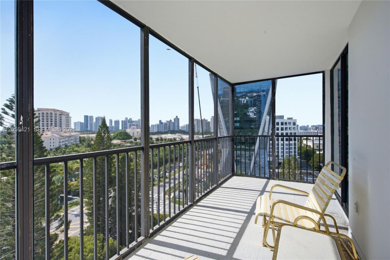 20100 W Country Club Dr , Unit 1206, Aventura, FL 33180 Photo