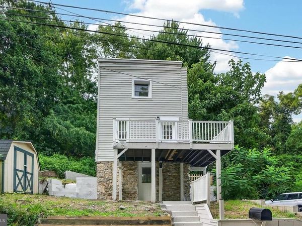 377 MOUNT PLEASANT STREET , COATESVILLE, PA 19320
