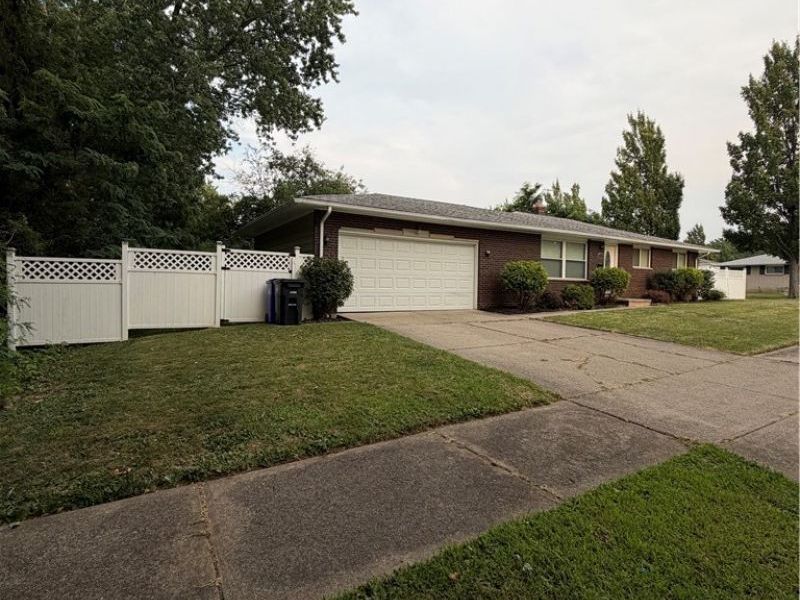 4725 Eric Avenue, Cleveland, OH 44109 Photo 1