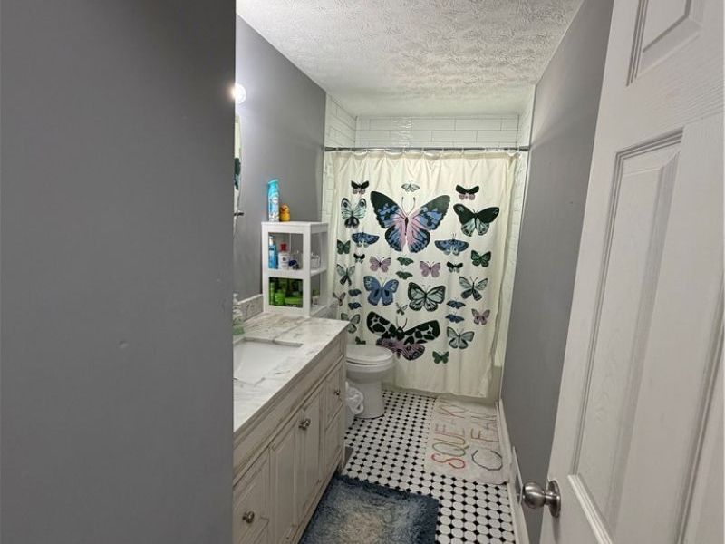 4725 Eric Avenue, Cleveland, OH 44109 Photo 13