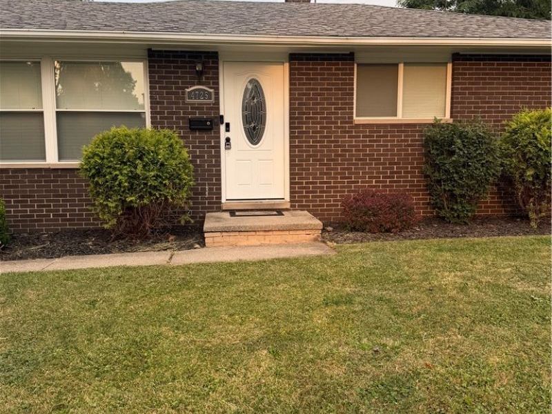 4725 Eric Avenue, Cleveland, OH 44109 Photo 5