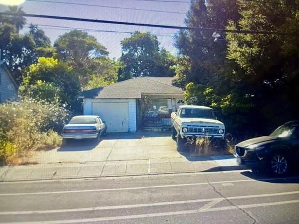 460 5th Avenue, Redwood City, CA 94063