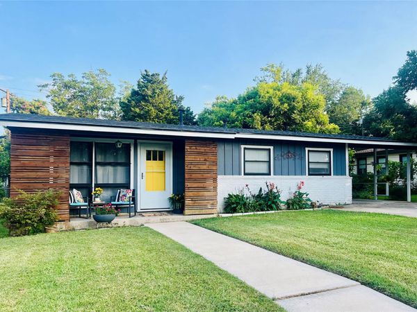 1003 Kirk ST, Taylor, TX 76574
