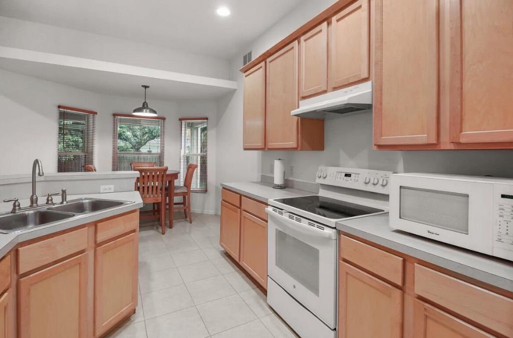 679 SW Post Terrace, Port Saint Lucie, FL 34953 Photo