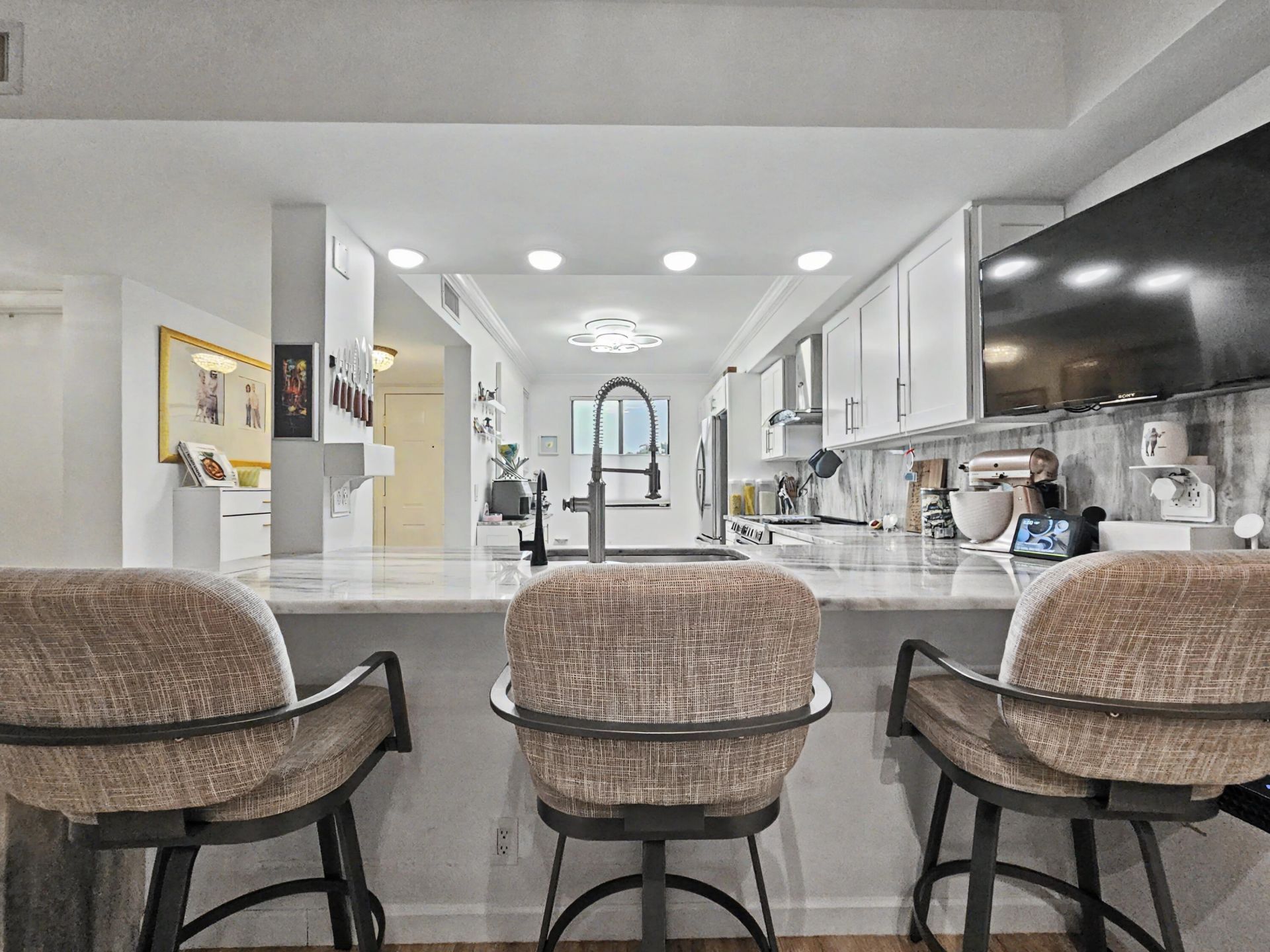 2811 Village Boulevard, Unit 302, West Palm Beach, FL 33409 Photo