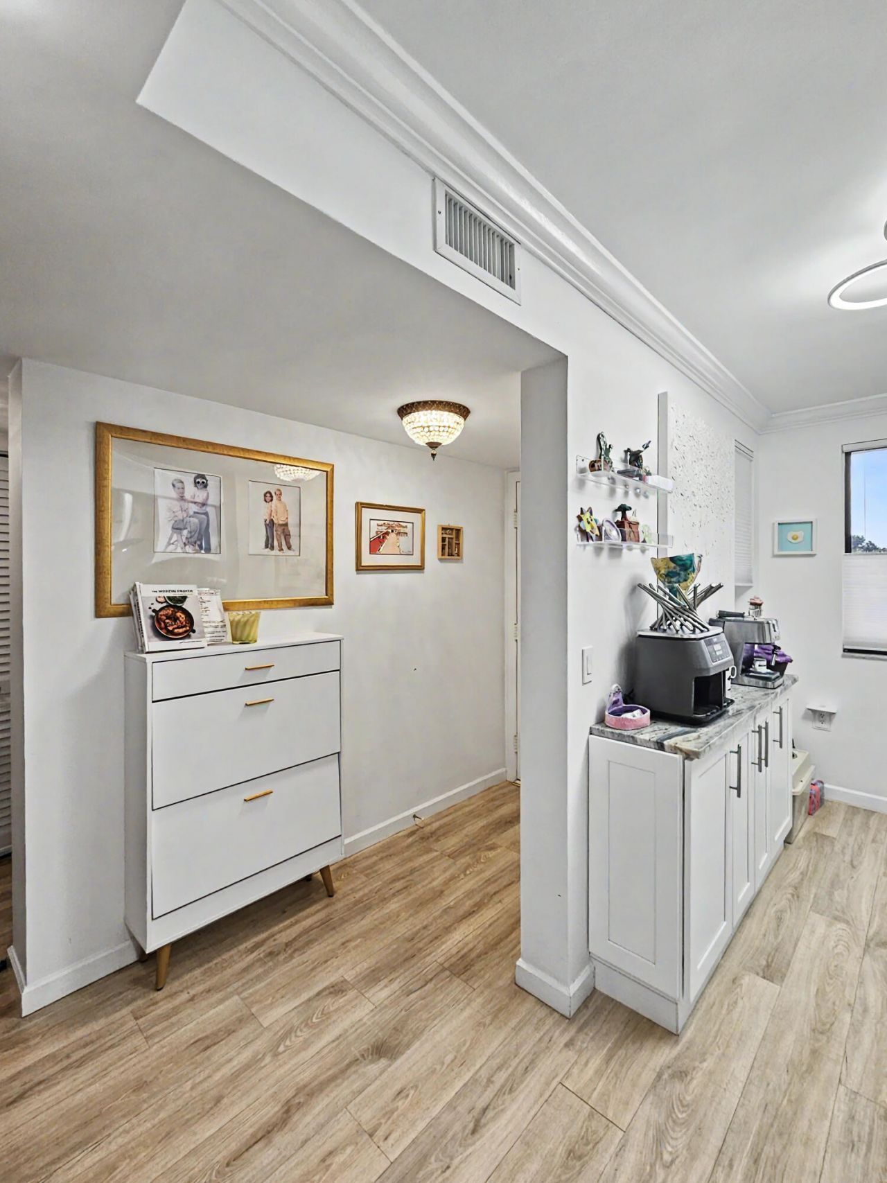 2811 Village Boulevard, Unit 302, West Palm Beach, FL 33409 Photo