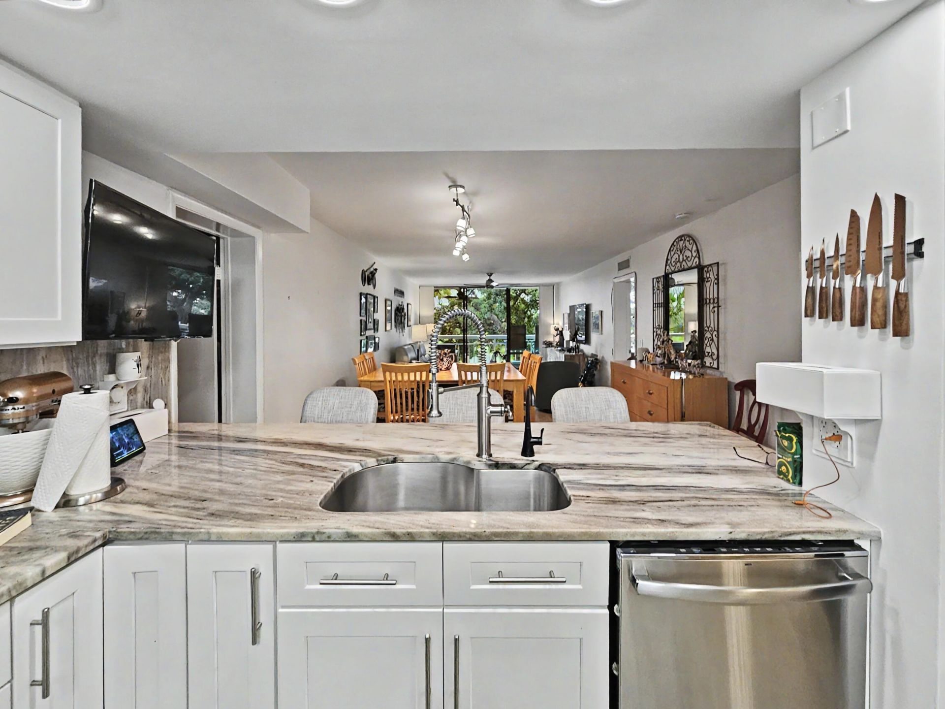 2811 Village Boulevard, Unit 302, West Palm Beach, FL 33409 Photo