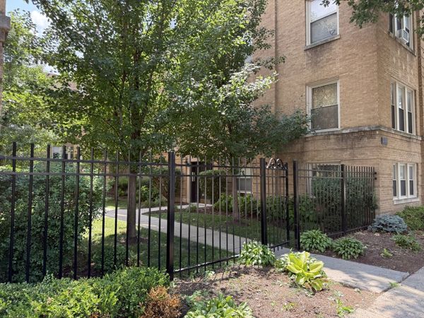 211 Washington Boulevard , Unit 3N, Oak Park, IL 60302