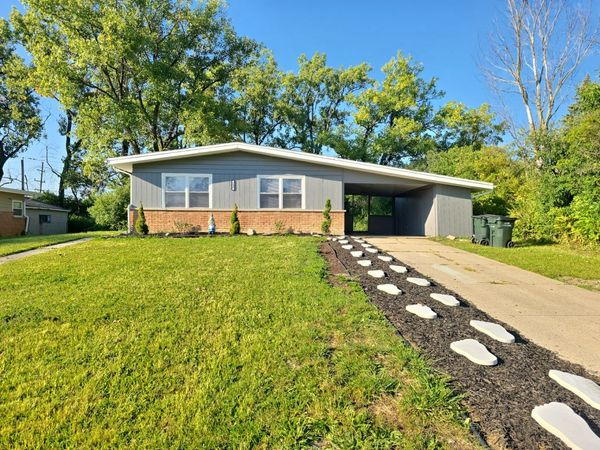 138 Algonquin Street , Park Forest, IL 60466
