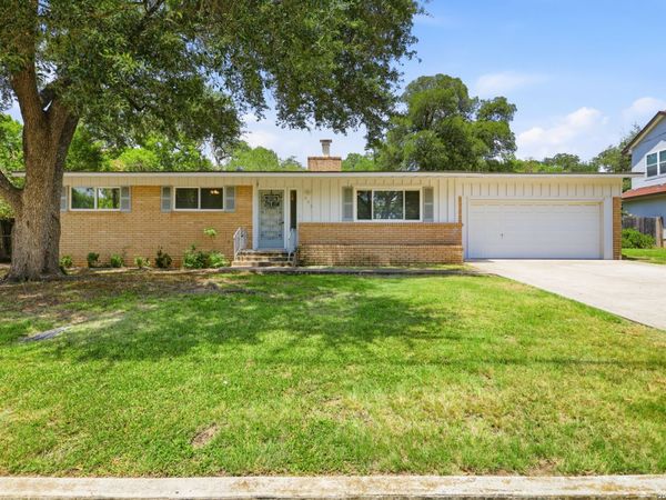 633 LOCKENER AVE, New Braunfels, TX 78130