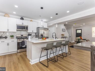 2412 SHIRLEY AVENUE , BALTIMORE, MD 21215