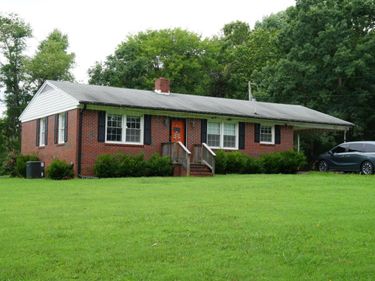 1201 Chestnut Road, Nathalie, VA 24577