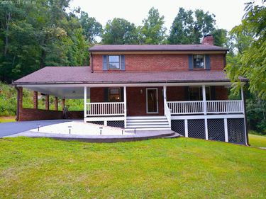 292 Briarwood Drive, Amherst, VA 24521