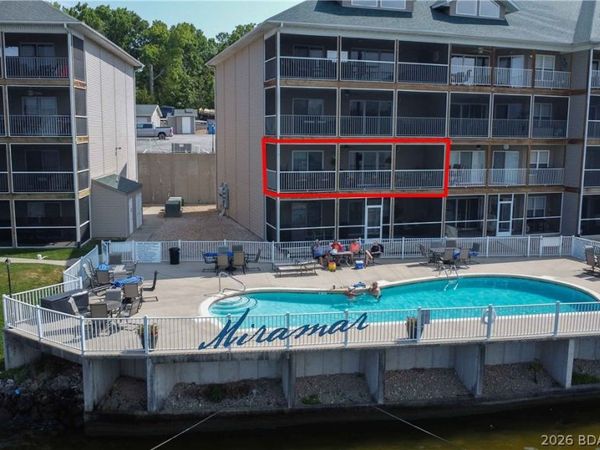 255 Plaza Beach Drive, Unit 2F, Camdenton, MO 65020