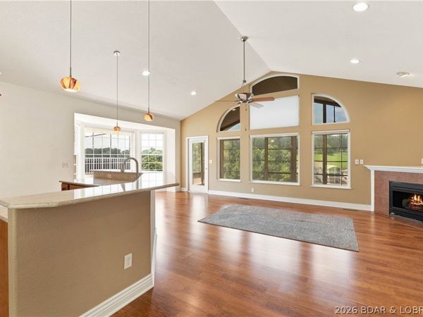 877 Great Ship Street, Osage Beach, MO 65065