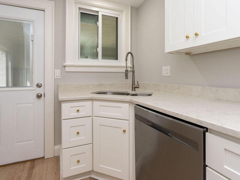 2229 Coventry Road , Unit 5, Columbus, OH 43221 Photo 15