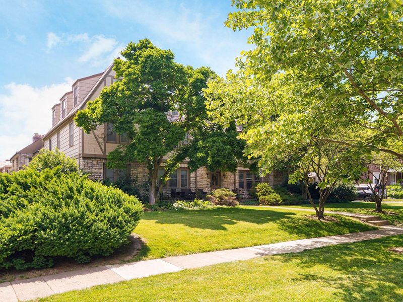 2229 Coventry Road , Unit 5, Columbus, OH 43221 Photo 3