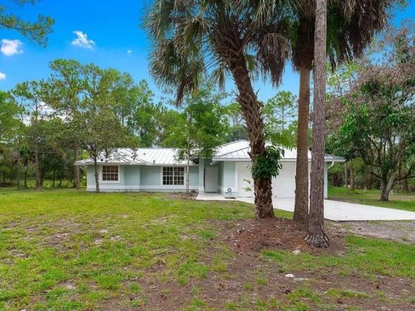 15359 97th Road N, West Palm Beach, FL 33412