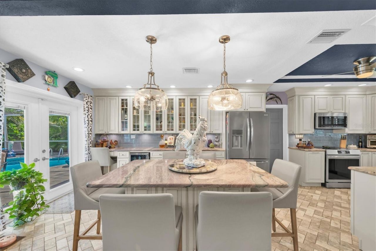 37 Southwind Drive, Belleair Bluffs, FL 33770 Photo