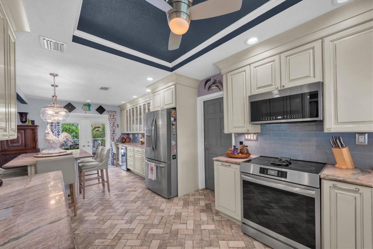 37 Southwind Drive, Belleair Bluffs, FL 33770 Photo