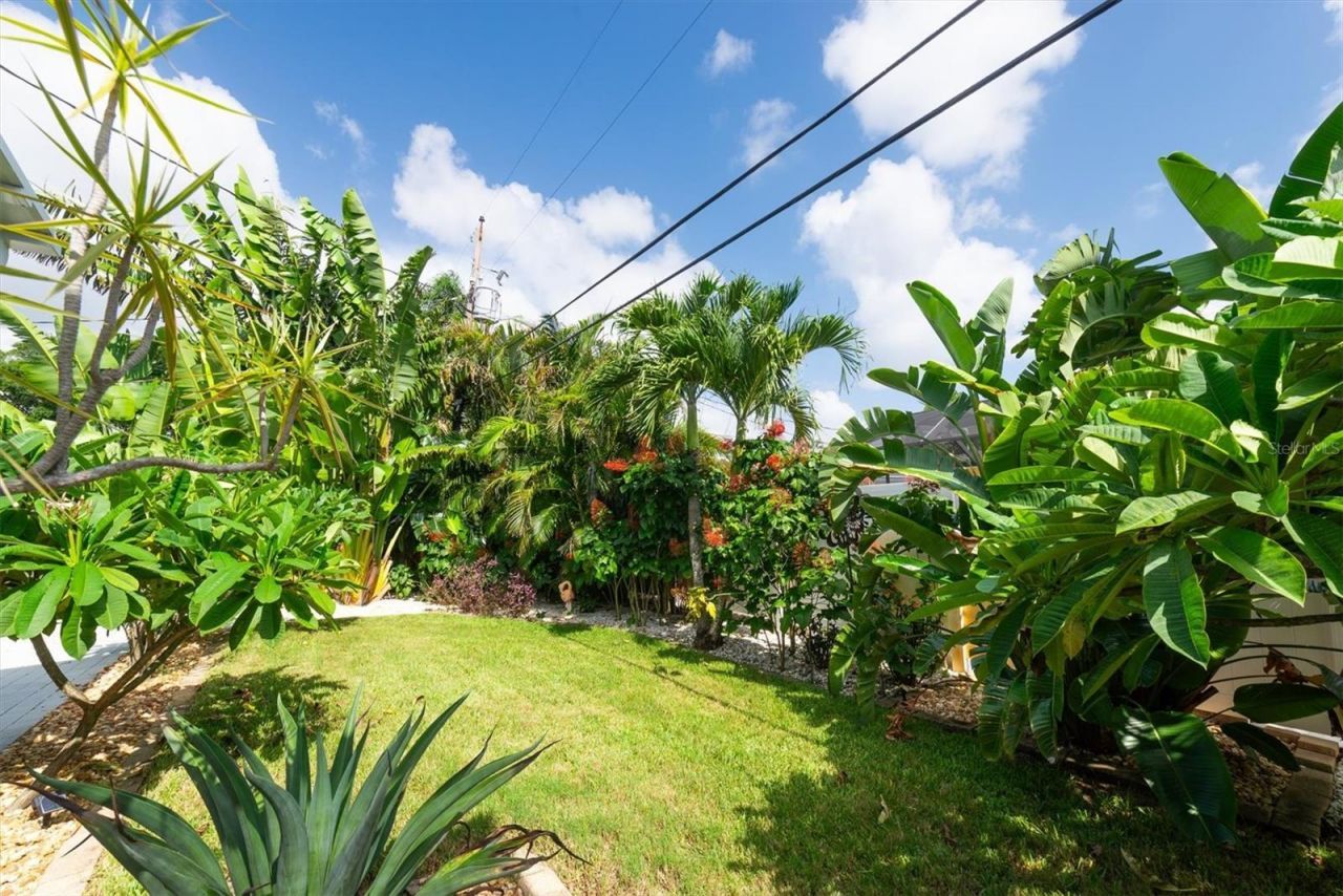 37 Southwind Drive, Belleair Bluffs, FL 33770 Photo