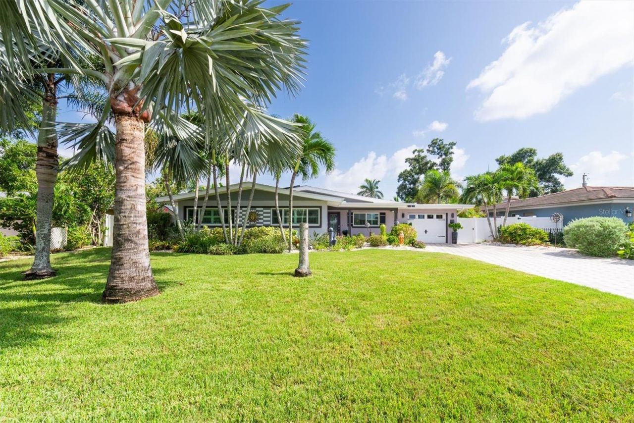 37 Southwind Drive, Belleair Bluffs, FL 33770 Photo