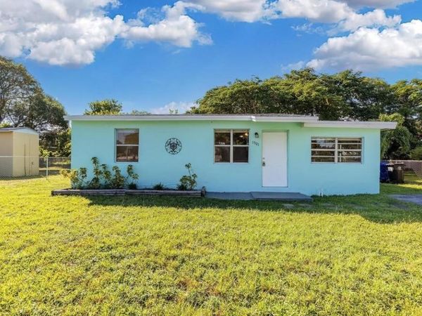 1501 NW 24th Avenue, Fort Lauderdale, FL 33311